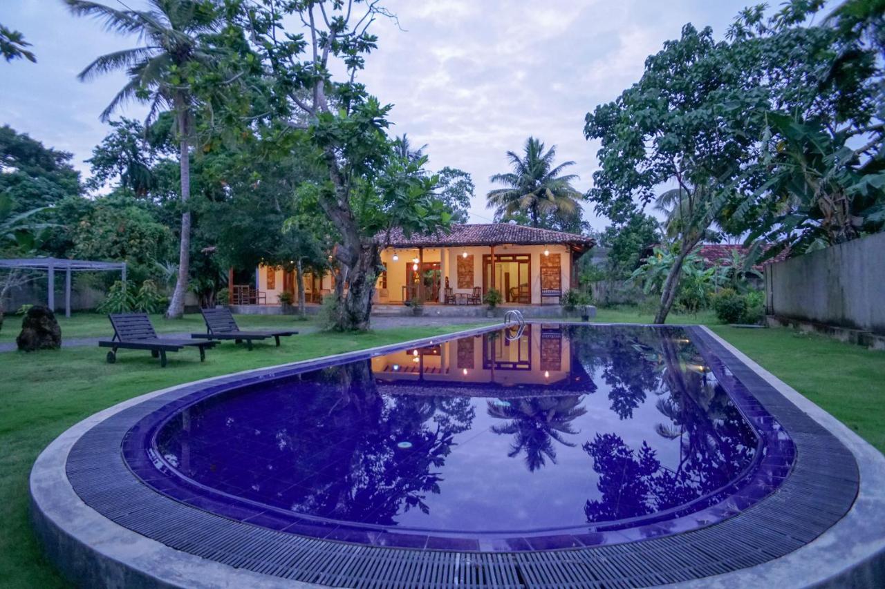 Antique Ceylon Villa Ahangama Exterior foto